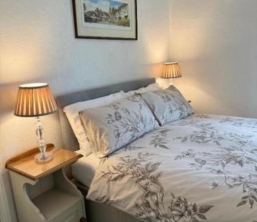 Hereford Bed & Breakfast | The Olivers Guest House
