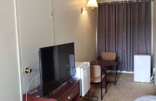 Niagara Falls Hotel | The Olympia Motel