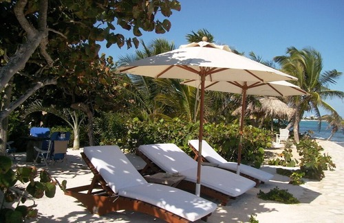Akumal Villa | The only and most charming luxury beachfront cottage on the Riviera Maya