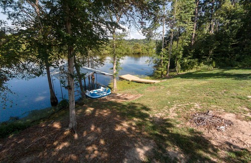 De Soto Parish Cabin | The only VRBO on the North end of Toledo Bend. Cabin with lakefront access