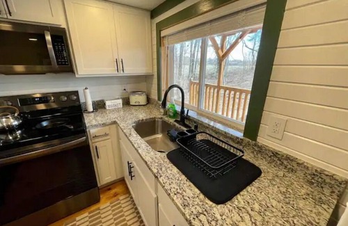 East Fultonham Cabin | The Ontario