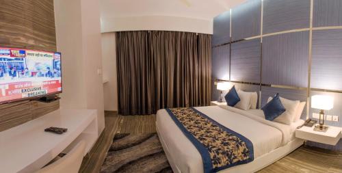 Rampur Hotel | The Opal