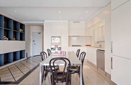 Kirribilli Condo | The Opera View - Luxury Waterfront & Amazing Views