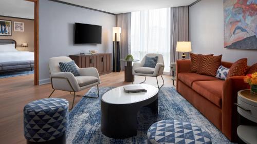 White Plains Hotel | The Opus Westchester, Autograph Collection