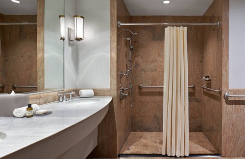 White Plains Hotel | The Opus Westchester, Autograph Collection