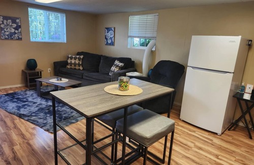 Lewiston Apartment | The Orange Door