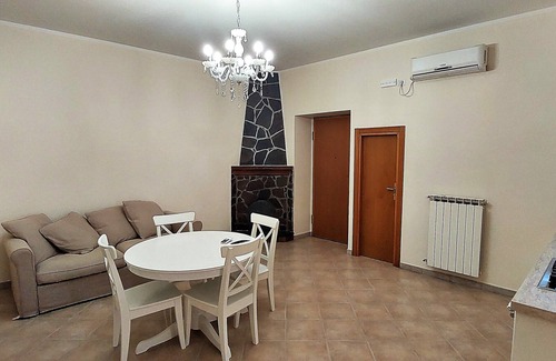 Marina di Pisciotta Apartment | The Orange Garden in the village of Pisciotta