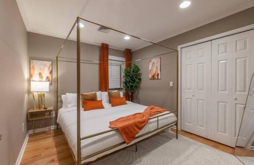 Constable Hook Apartment | The Orange Oasis