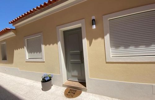 Alferrarede Villa | THE ORANGE TREE HOUSES - vista Pátio by Live and Stay