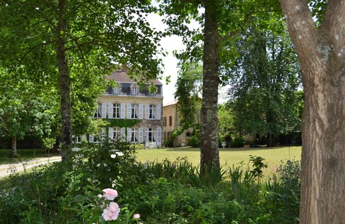 Saint-Justin Cottage | The Orangerie in the grounds of Chateau St Justin