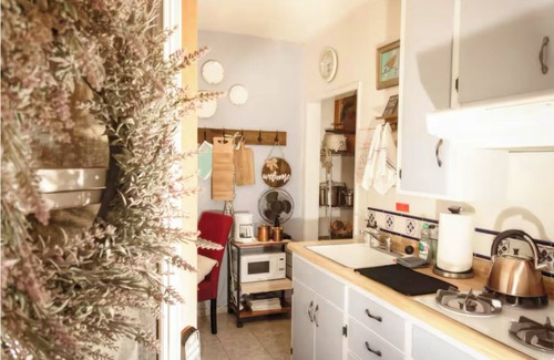Visalia Cottage | The Orchard Secret: Gateway to Sequoia & Kings Canyon National Parks