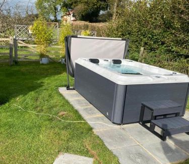 Axminster Other | The Orchard Shepherds Hut