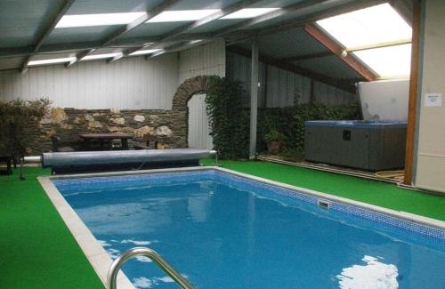 Newcastle Emlyn House | The Orchard - Uk13182