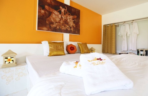Kantharawichai House | The Orchid Resort & Relax
