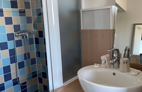 L'Hospitalet-du-Larzac Hotel | The Originals Access, Hôtel Millau Sud