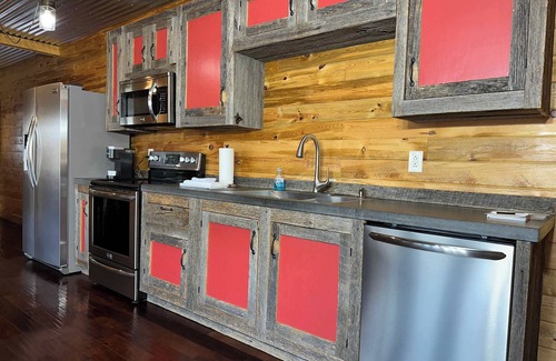 Stanton Cabin | The Original Shipping Container Cabin in Red River Gorge - Hot Tub and a View!