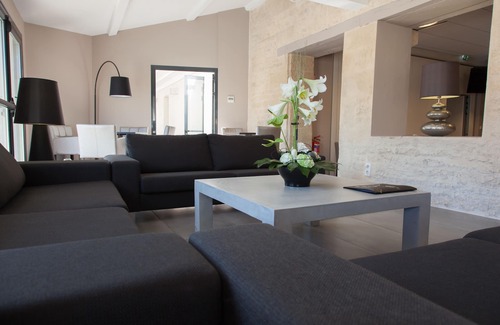 Souche Hotel | The Originals Boutique, Hôtel La Grange