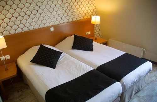 Daix Hotel | The Originals City, Hôtel Castel Burgond