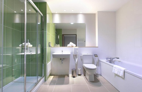 Calais Frethun Hotel | The Originals City, L'Haut' Aile