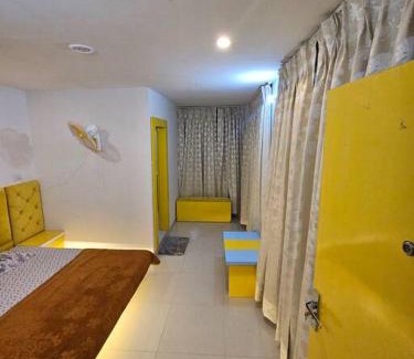 Orchha Apartment | The OrtusStays - Sunrise Room