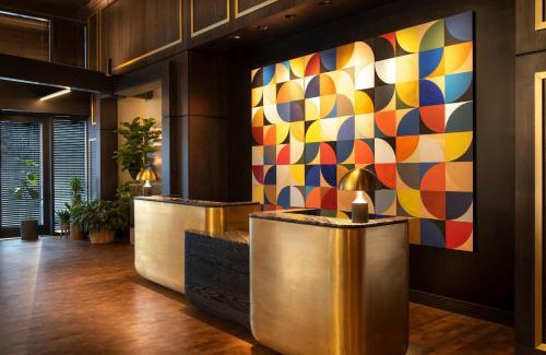 The Drag Hotel | The Otis Hotel Austin, Autograph Collection