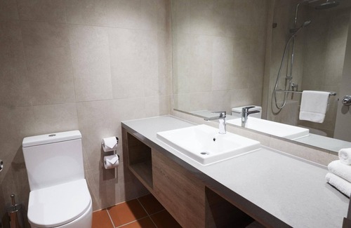 Yulara Hotel | The Outback Hotel