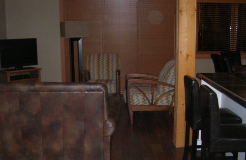 Vernon Cottage | The Outback Resort Vernon