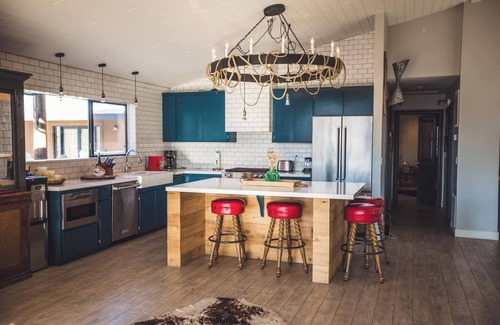 Pioneertown House | The Outlaw: Pioneertown - Featured on Netflix