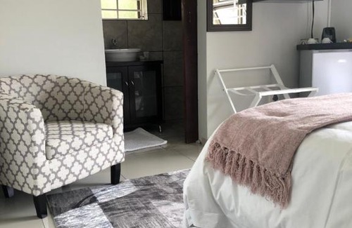 Newcastle House | The OutLook Guest House