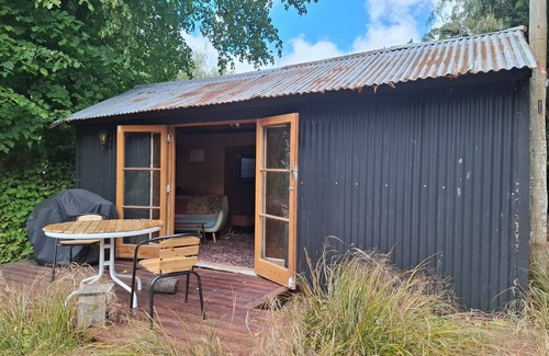 Port Levy Cabin | The Overleigh Shearers Quarters