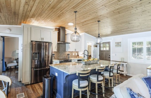 Leesville House | The Overlook at Langford - Private dock with SUPs, Kayaks, and Ping Pong