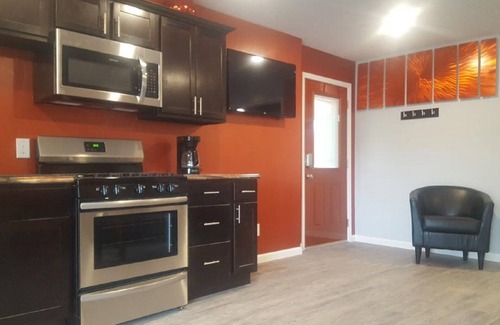 Interlochen Condo | The Overlook Just outside Traverse CitynSleeps 4 Private Deck with Amazing Views