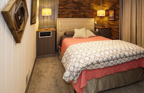 North Decatur House | The Owl House! MidCentury Modern Emory, CDC, VA, Decatur Square.