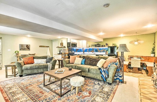 Pleasant Valley House | ‘The Owl’s Nest’ w/Hot Tub & Forest Views!