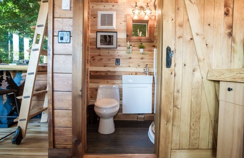 Sooke House | The Owl’s Perch Treehouse ~ Luxury Treetop Escape