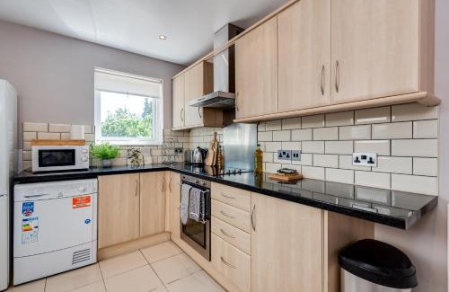 Oxford House | The Oxford Abode - 3-Bedroom House - large garden & free parking