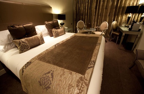 Thame Hotel | The Oxfordshire Golf Hotel and Spa