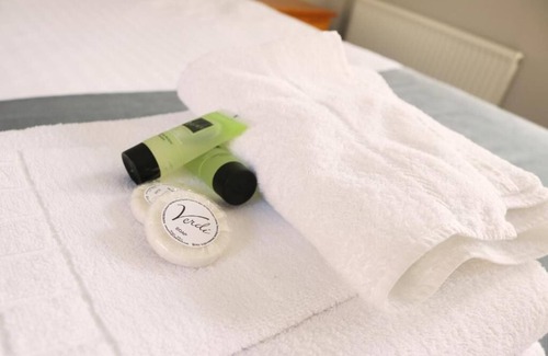 Burnham-on-Crouch Hotel | The Oyster Smack Inn