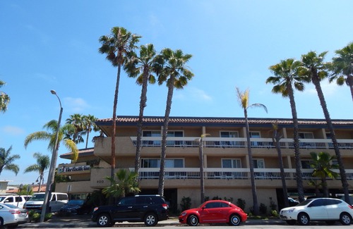 Old Towne Hotel | The Pacific Inn
