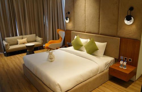 Rohtak Hotel | The Page