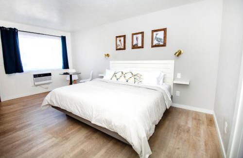 Dyckesville Hotel | The Painted Pelican