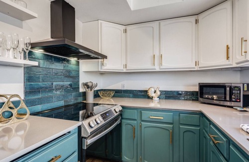 Tahuya House | The Painted Tide w/Hot tub, Kayaks, & Firepit