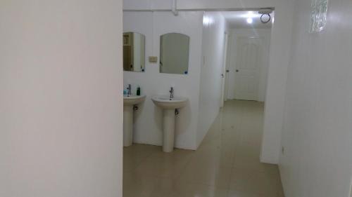 Muntinlupa Hotel | The Palines Apartment Hotel