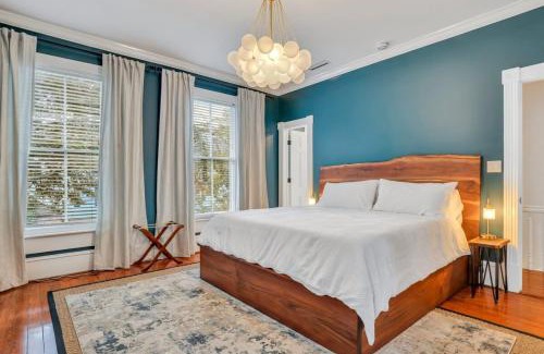 Historic District - North House | The Palm House-Downtown Private Patio Luxury Home