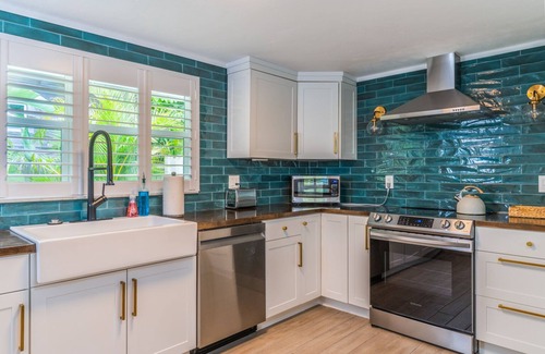 Arlington Park House | 🌴The Palm & Pine🌴 Newly renovated bungalow near downtown and beaches!