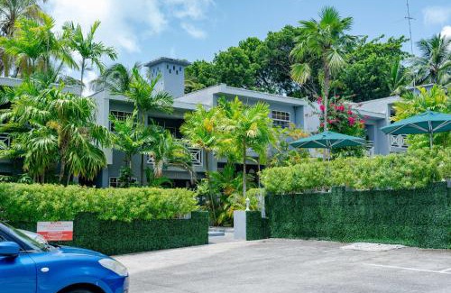 Sunset Crest Hotel | The Palms Resort