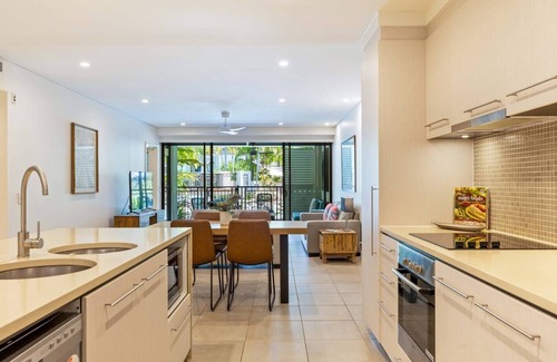 Port Douglas Resort | The Palms Swim out Comfort meets Tropical Charm
