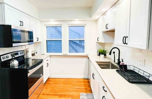 Lakewood Apartment | The Panda Apartment in Lakewood