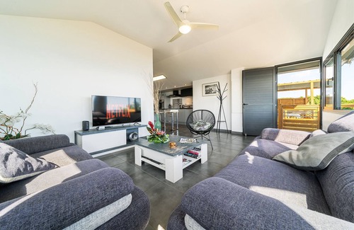 Sainte Marie Apartment | The Panoramic 4 * - Sea view - 65 m2 charm & standing