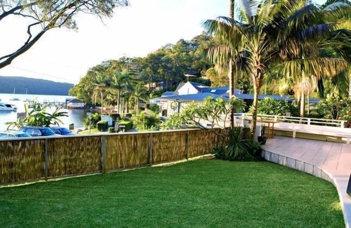 Clareville Cottage | The Paradise Beach House